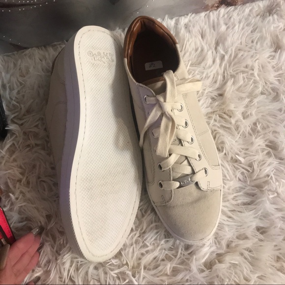 Snakers 81/2 normal use - Picture 1 of 3